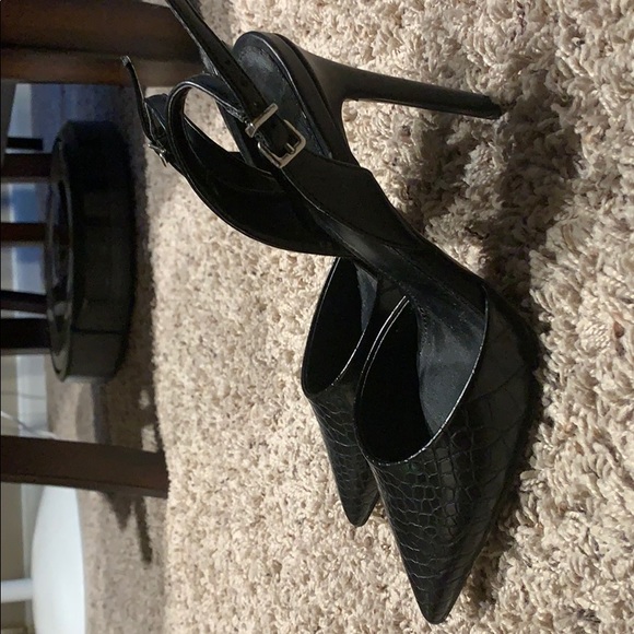 Heels - Picture 3 of 3